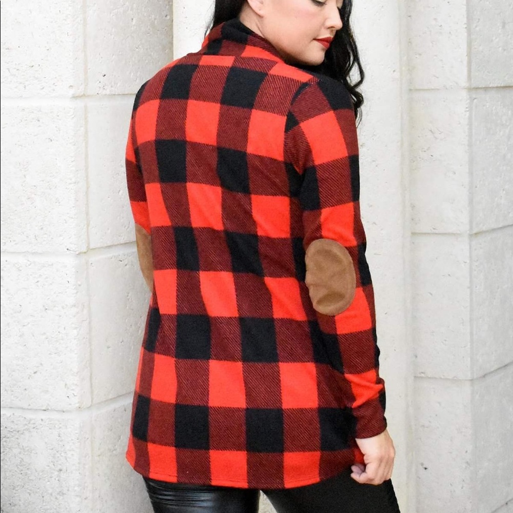🚨 Only ONE SM LEFT! ✨Buffalo Plaid Cardigan - Picture 2 of 4